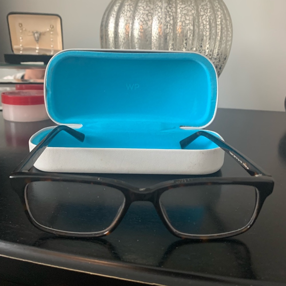 Tortoise Warby Parker Glasses with case